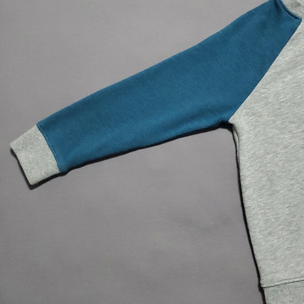 Sweatshirt - Picture 4 of 11